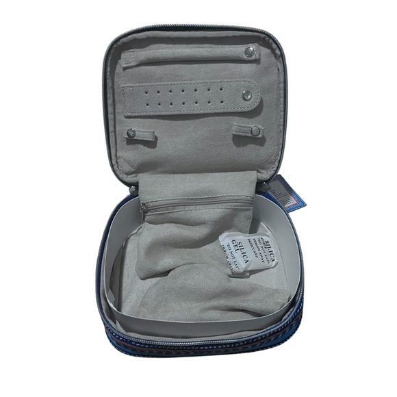 NWT Brighton Women's Blue Butterfly Pouch Size OS - Picture 3 of 4